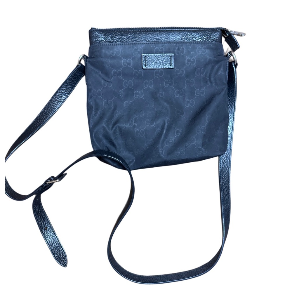Gucci GG Monogram Nylon Flat Messenger Bag Black with Dust Bag/shopping bag -EUC